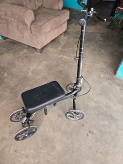 Knee scooter