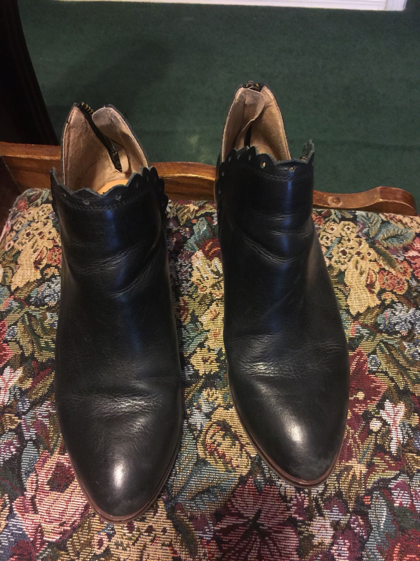 Black genuine leather ladies ankle booties 7.5