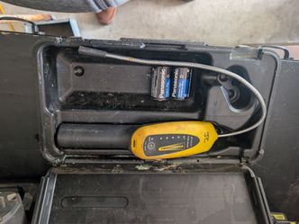 Gas leak detector