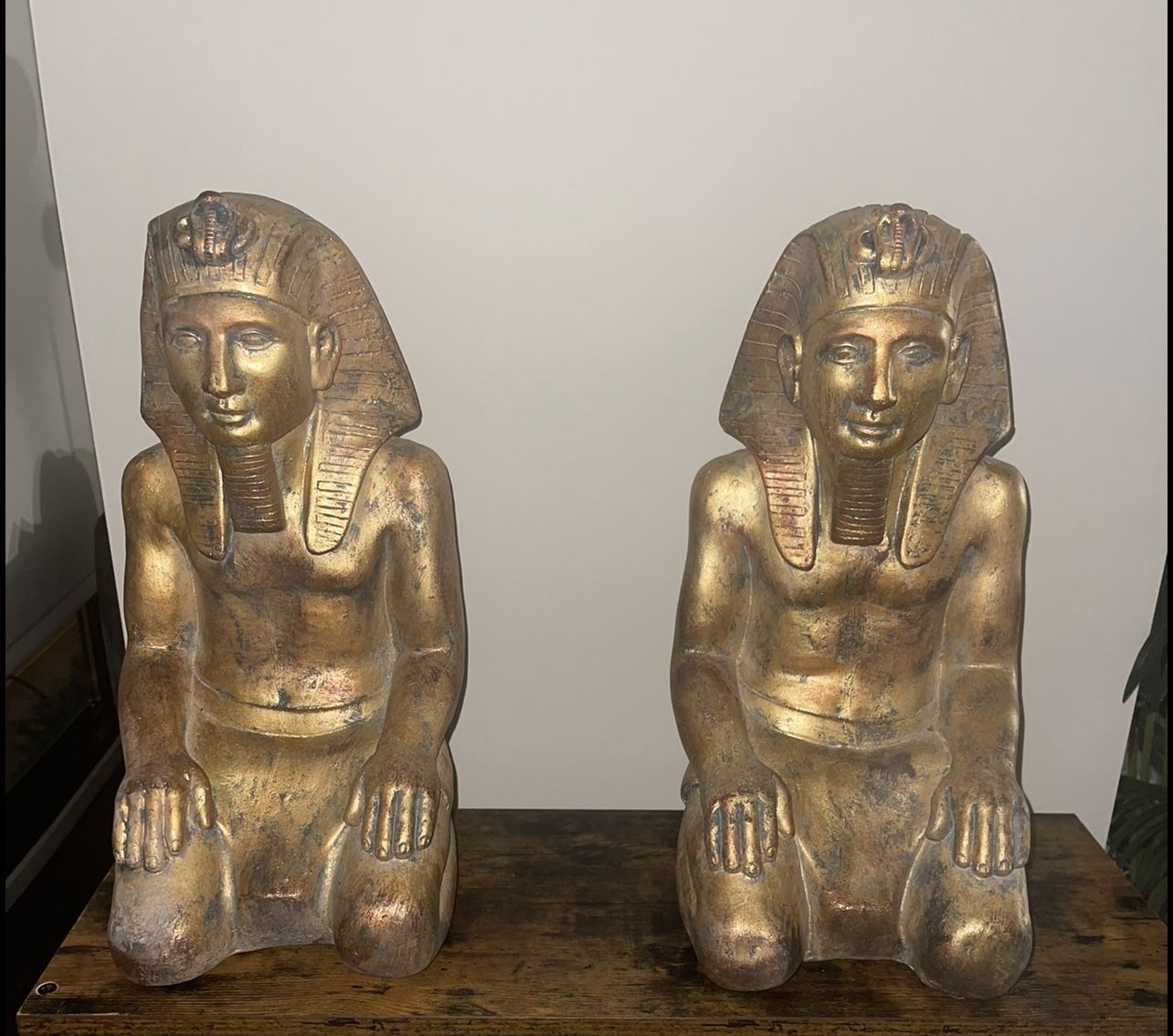 2 Egyptian Statues