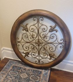 Vintage-Style 32-Inch Circular Openwork Metal Wall Plaque
