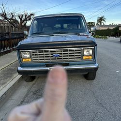 1991 Ford E150 Van Clubwagon V8