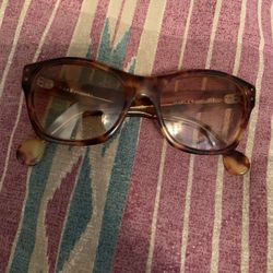 Brown tortoise shell sunglasses (La Jolla Boutique) 