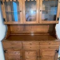 Beautiful Ethan Allen Maple Hutch/China 2 Piece 