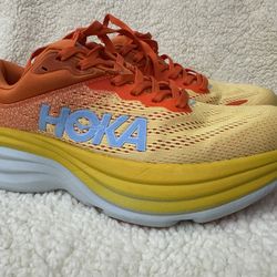 Women’s Hoka Bondi 8 Size 7