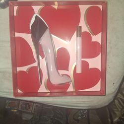 Good Girl CAROLINA HERRERA 