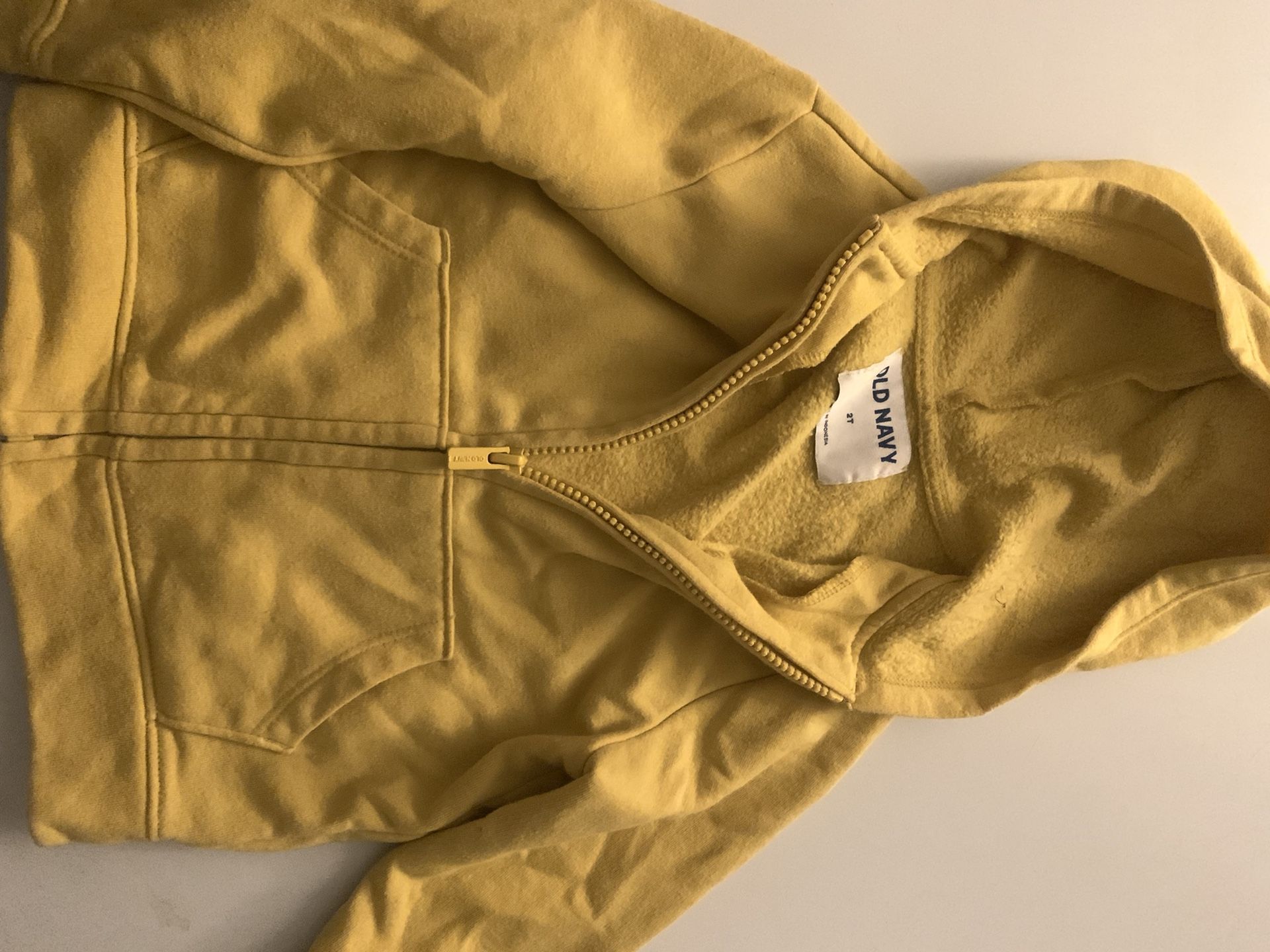 2T Yellow Hoddie Old Navy