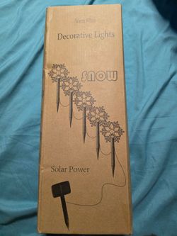 Solar Snowflake Landscape Lights (5 Pack) - Warm White