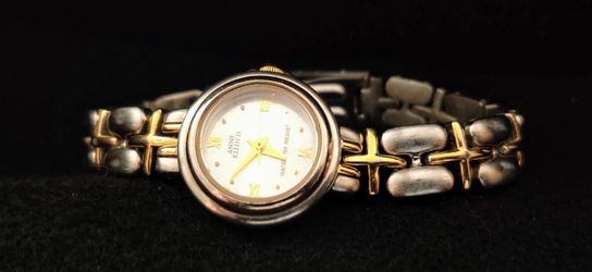 Anne Klein 2 silver and gold tone watch new battery 100 water resistant model#3188 link band