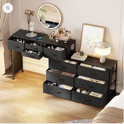 Dresser for Bedroom with Charging