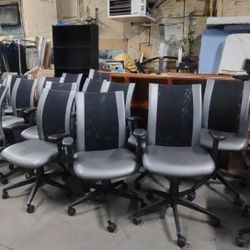 SILVER/BLACK OFFICE CHAIRS
