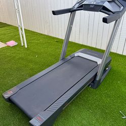 ProForm Pro Treadmills: Smart 2000