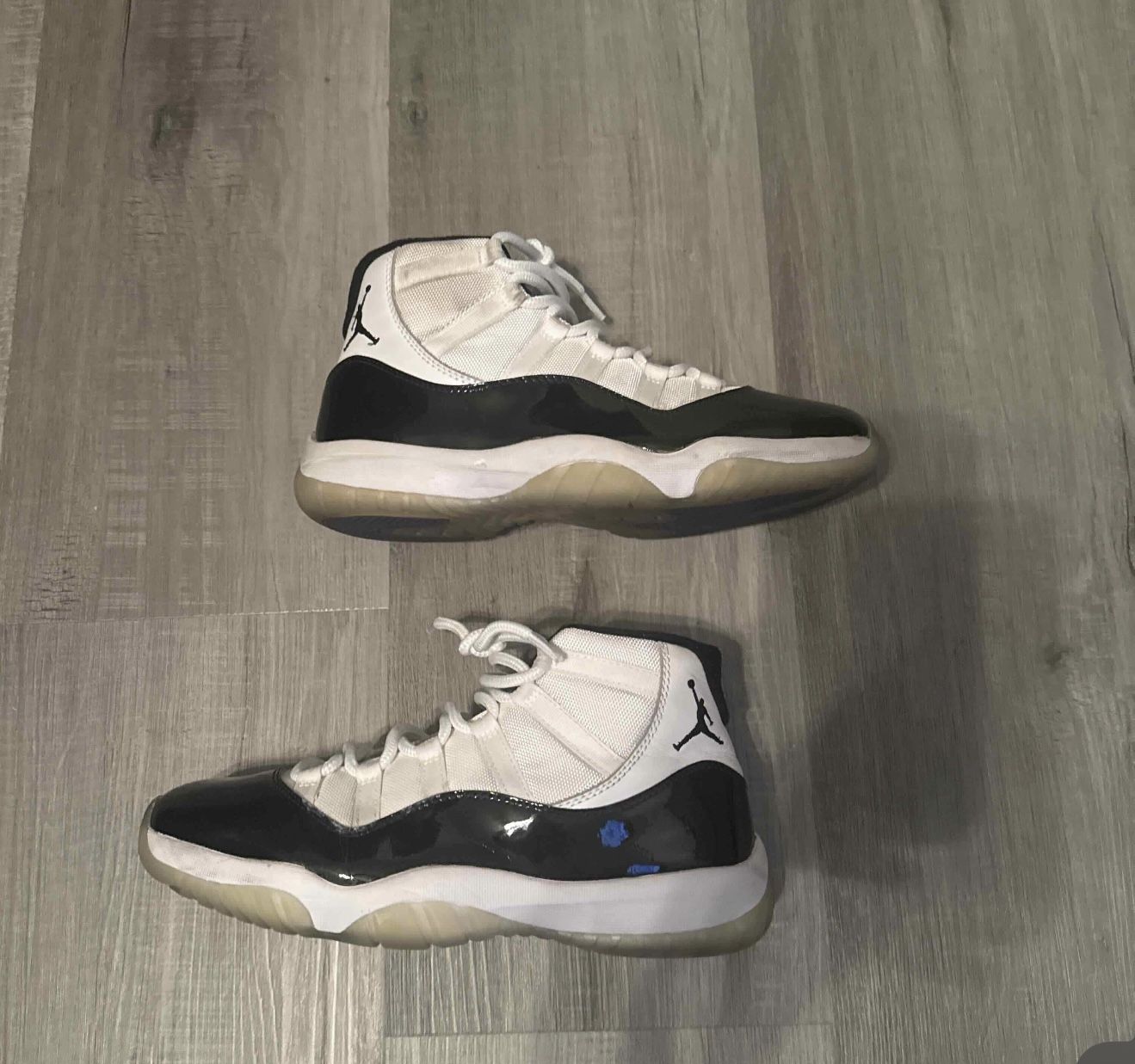 Used Jordan 11 Concord - Size 10 - No Box