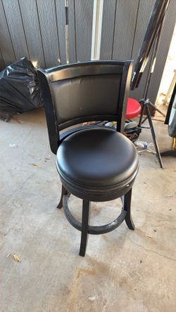Bar stool