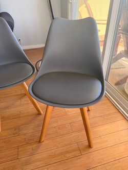 4 dining chairs for $40