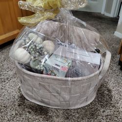 Gift Basket, Blanket, Candle, Neck Heating Pad, Air Diffuser, Fall Decorations 