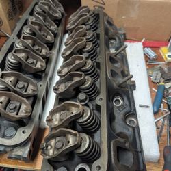 1997 Dodge Dakota 5.2L Magnum 318 Cylinder Heads