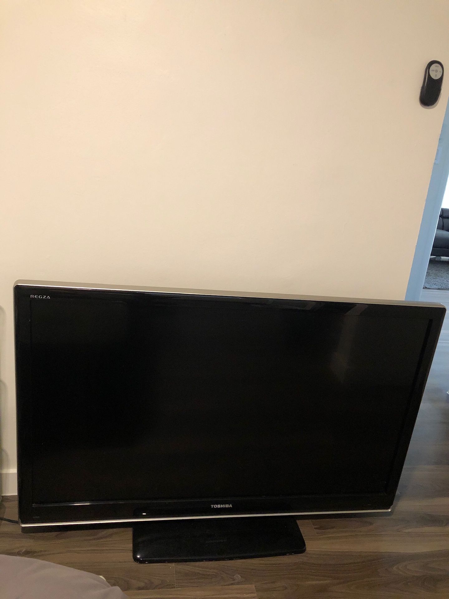 Tv 100$