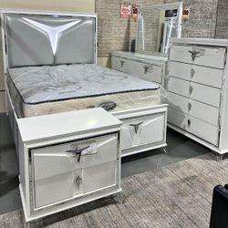 Brand new complete bedroom set- 0 interest finance available- FREE mattress with purchase. 