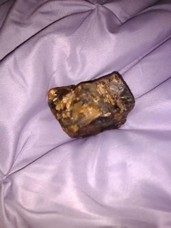 Lunar Meteorite - fusion crust