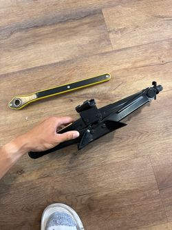 Car jack
