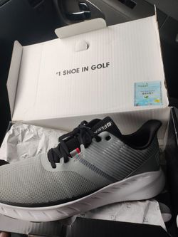 Men's golf shoes