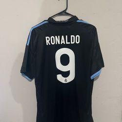 Real Madrid 2009-10 away Ronaldo kit (Medium Large Xl 2xl)