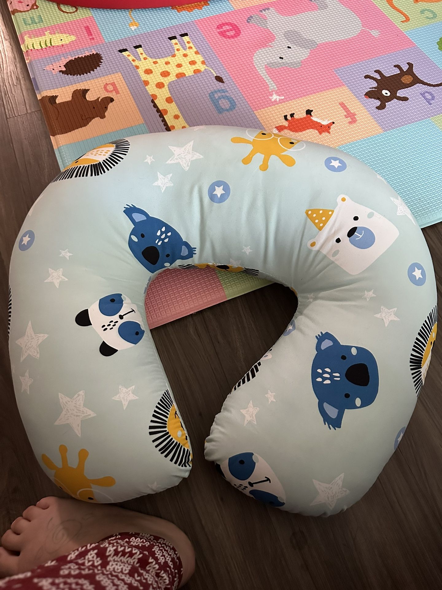 Breastfeeding Pillow (boppy)