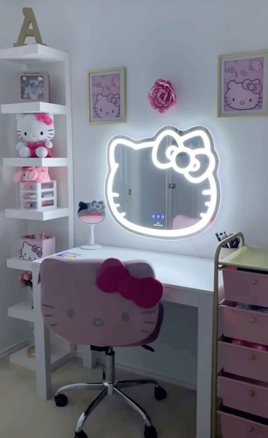 Hello Kitty Vanity Comes In Different Style