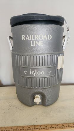 5 Gal IGLOO Cooler Insulated Heavy Duty