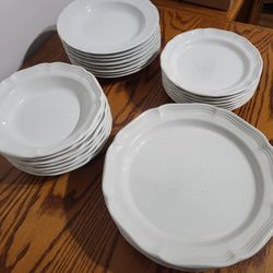 27 Piece Plate Set Mikasa French Countryside