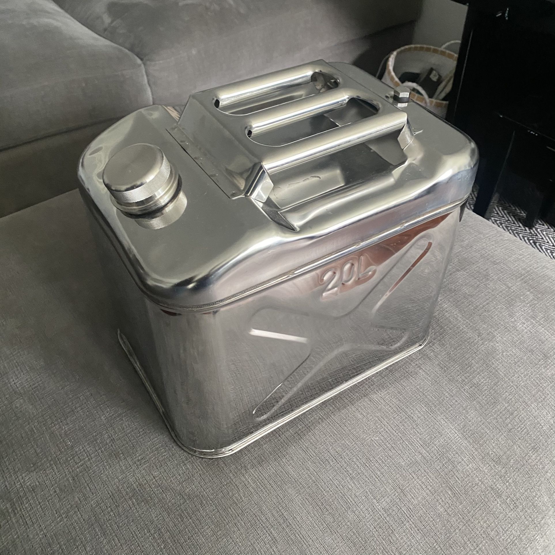 Stainless Steel Gas Can (20 Liter)