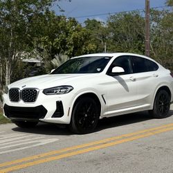 BMW 2022 X4 XDRIVE 