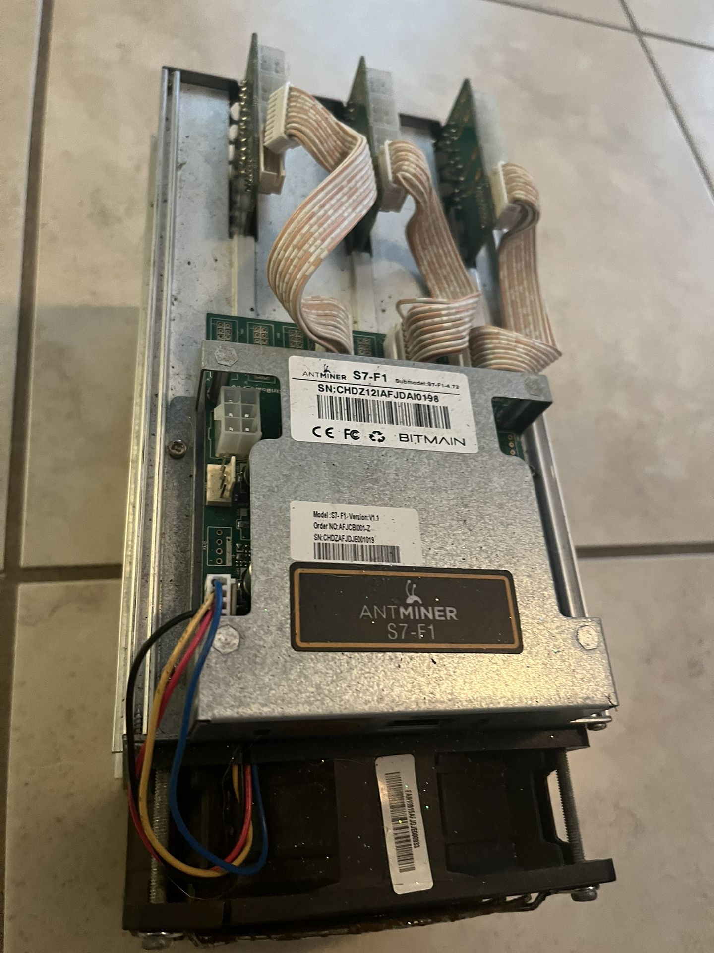Bitcoin Miner Antminer S7-F1 With Power Supply