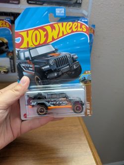 Hot Wheels " '20 Jeep Gladiator (SUPER TREASURE HUNT)
