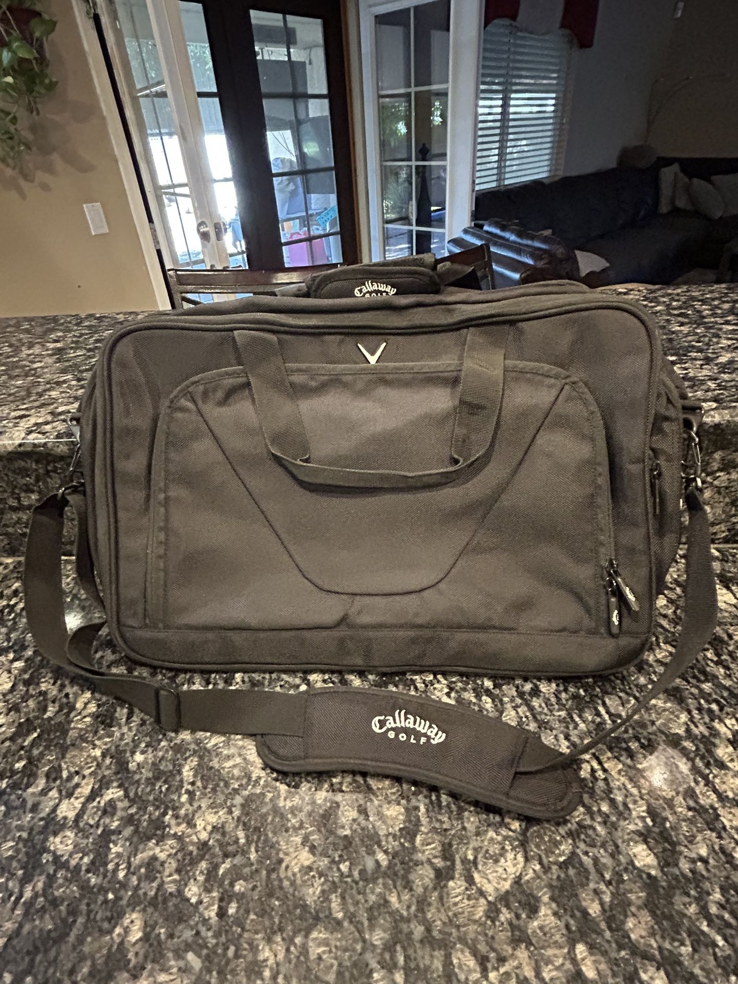 Callaway Golf Travel Duffel / Garment Bag – Black – Excellent Condition