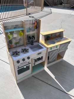 Kitchen play set