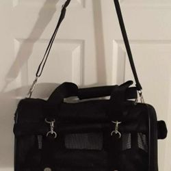 SHERPA SMALL black 15" long 10" high 8.5" wide deluxe pet carrier $20 FIRM