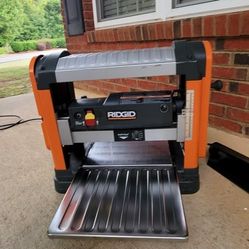 RIDGID TP1300 Planer