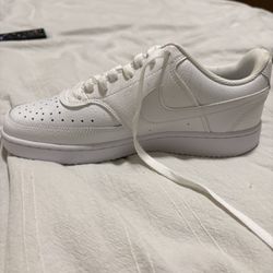 Nike Air Force 1 Size 8 And A Half 