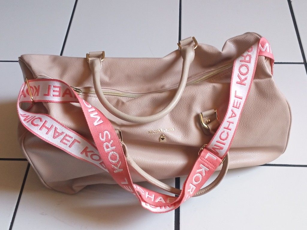 Bolsa De Viaje Michael Kors Limpia En Perfectas Condiciones Original