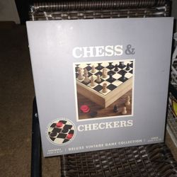 Deluxe Vintage 2-in-1 Chess/Checkers Set