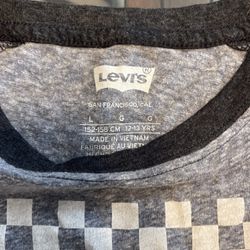 Levi Tee Shirt