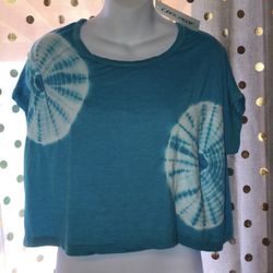 NEW WITH TAGS Coolwear Size XL Cropped Tie Dyed Shirt 