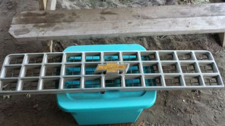 CHEVY TRUCK GRILL