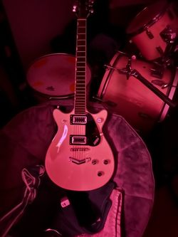 Gretsch Electric Guitar Double Cutaway
