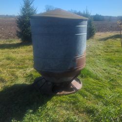 6 Ft X 6 Ft Pig Feeder