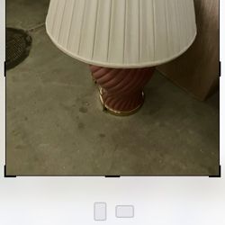 Beautiful Mauve Ceramic Lamp: