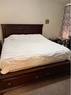 High  quality  California King wood furniture set