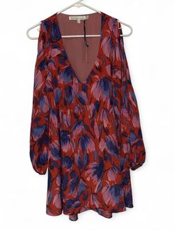 Lovers & Friends Gracie Dress In Floral Sold Out Online  New With Tags Size Small  If you have any questions about shipping or sizing pls feel free to